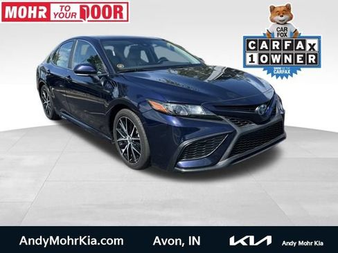 Used 2022 Toyota Camry SE w/ Audio Upgrade Package FWD image 1