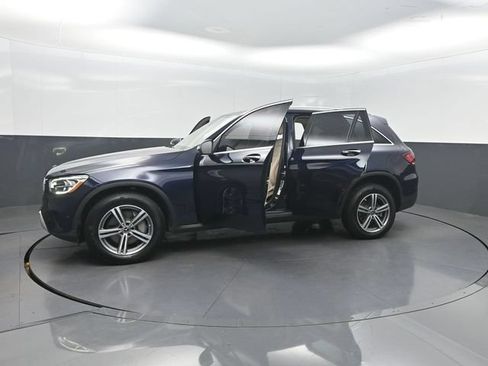 Used 2022 Mercedes-Benz GLC 300 w/ Premium Package Lite image 35