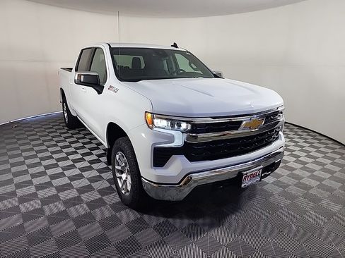 New 2026 Chevrolet Silverado 1500 LT image 2