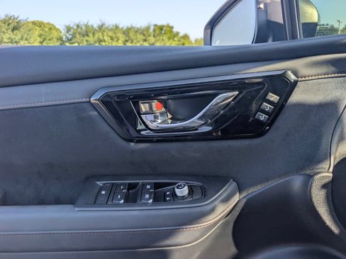Certified 2025 Subaru Forester Touring AWD/4WD image 29