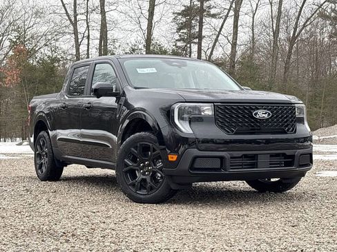 New 2026 Ford Maverick Lariat w/ Black Appearance Package AWD/4WD image 2