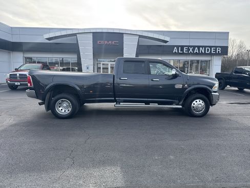 Used 2016 RAM 3500 Laramie Longhorn image 2