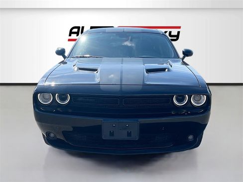 Used 2022 Dodge Challenger SXT w/ Blacktop Package image 2