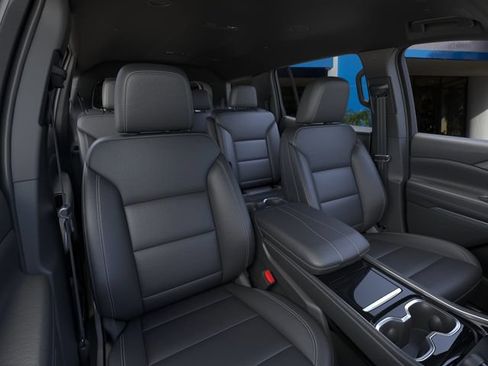 New 2026 Chevrolet Traverse LT w/ Midnight/Sport Edition FWD image 17