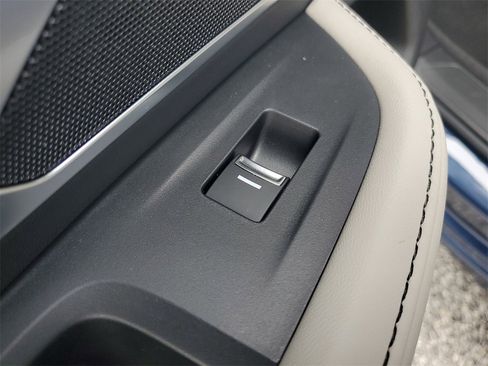 Certified 2025 Acura RDX SH-AWD image 16