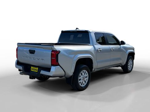 Used 2024 Toyota Tacoma SR5 RWD image 5
