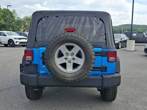 Used 2010 Jeep Wrangler Sport AWD/4WD image 5