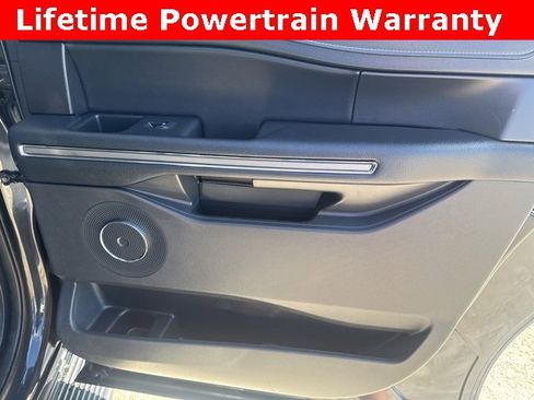 Used 2024 Ford Expedition Max XLT image 30