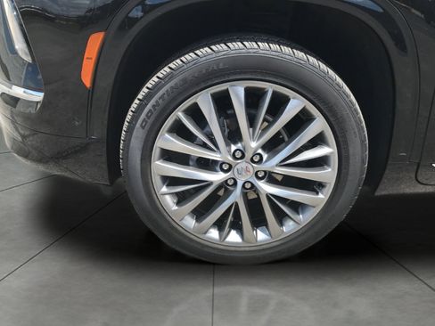 Used 2025 Buick Enclave Avenir w/ Super Cruise Package AWD/4WD image 3