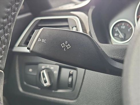 Used 2018 BMW 440i Convertible RWD image 16
