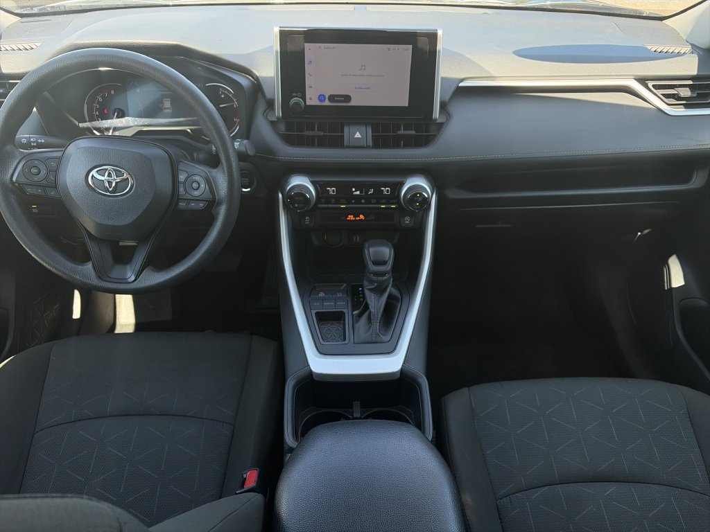 Used 2025 Toyota RAV4 XLE FWD image 12