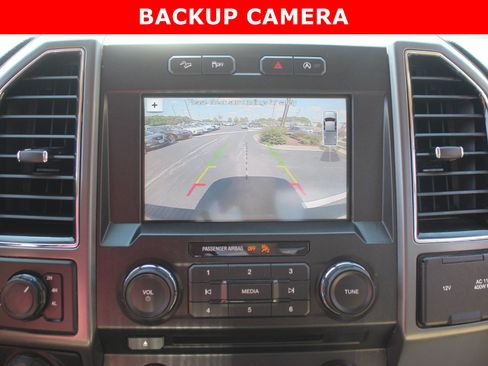 Used 2018 Ford F150 XLT w/ Equipment Group 302A Luxury AWD/4WD image 23