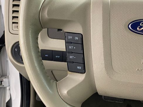 Used 2011 Ford Escape 4WD Hybrid image 16