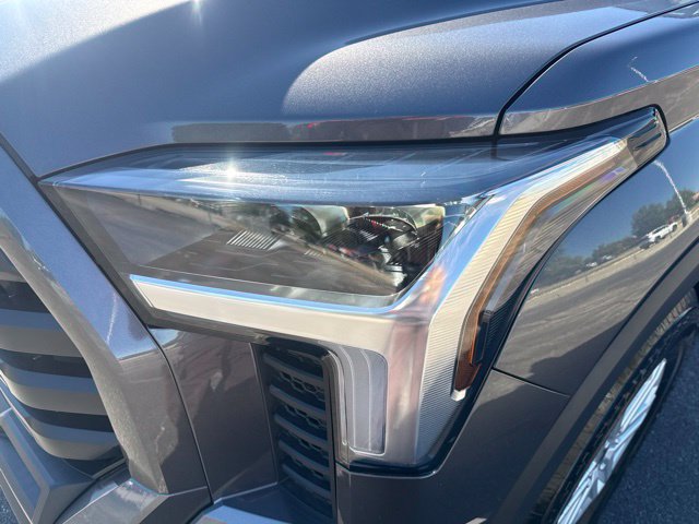 Used 2024 Toyota Tundra SR5 w/ SR5 Convenience Package AWD/4WD image 9