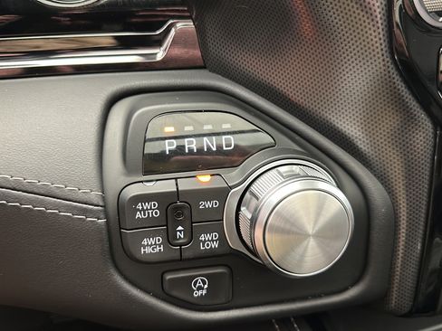 Used 2026 RAM 1500 Limited AWD/4WD image 25