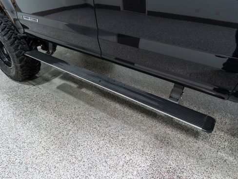 Used 2022 Ford F350 Platinum image 13