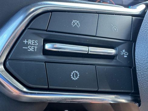 New 2026 Chevrolet Suburban Premier AWD/4WD image 32