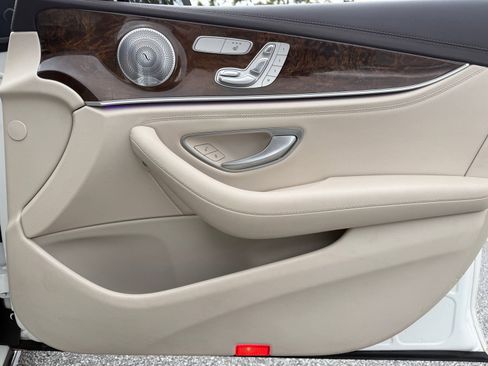 Used 2017 Mercedes-Benz E 300 image 44