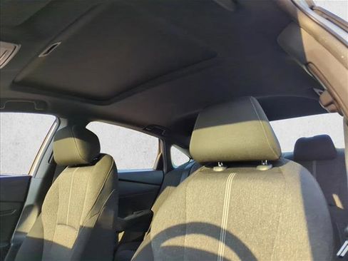 Used 2023 Honda Accord Sport image 11