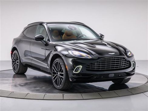 Used 2022 Aston Martin DBX image 1