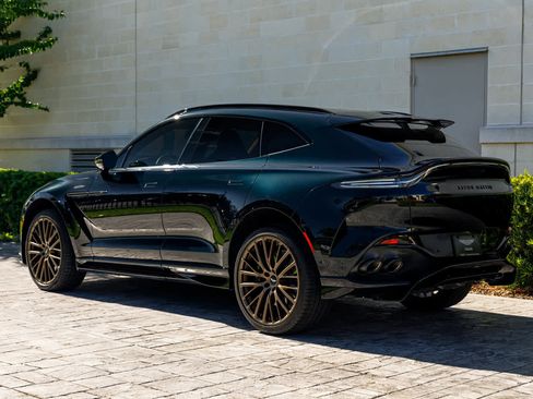 Used 2025 Aston Martin DBX 707 image 36