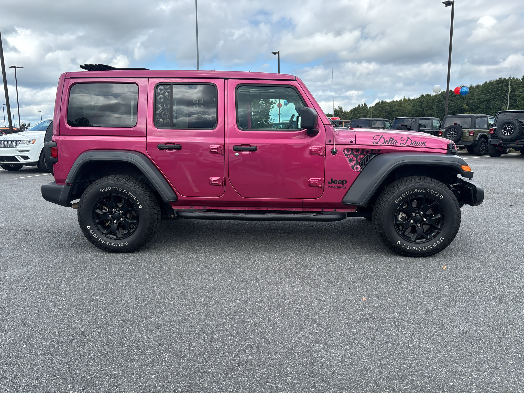 Used 2022 Jeep Wrangler Unlimited Sport AWD/4WD image 4