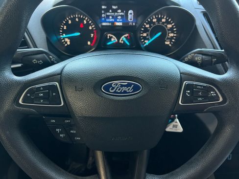 Used 2018 Ford Escape SE FWD image 23