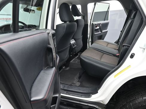 Used 2019 Toyota 4Runner TRD Off-Road image 16