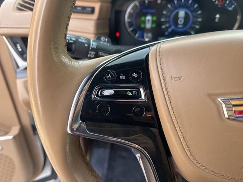 Used 2019 Cadillac Escalade ESV Platinum image 21