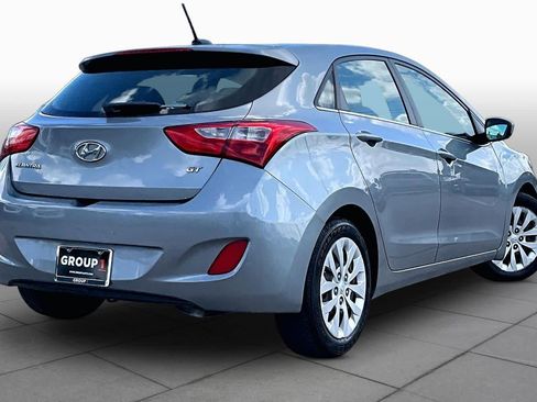 Used 2016 Hyundai Elantra GT FWD image 13