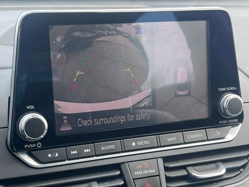 Used 2019 Nissan Altima 2.5 Platinum image 12