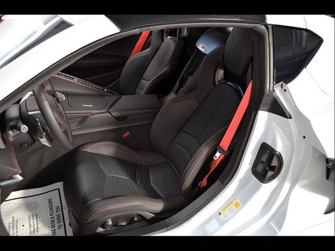 Used 2024 Chevrolet Corvette Stingray Premium Cpe w/ 3LT RWD image 13
