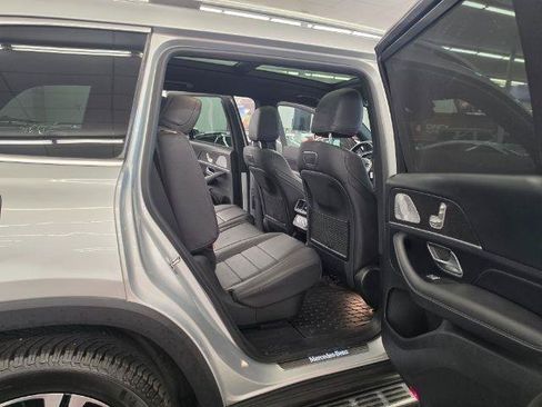 Used 2020 Mercedes-Benz GLS 450 4MATIC image 11