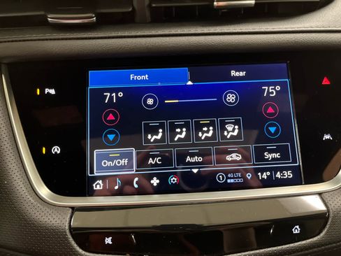 Used 2024 Cadillac XT6 Luxury w/ LPO, Floor Liner Package image 32