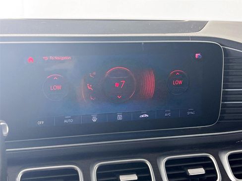 Used 2020 Mercedes-Benz GLS 450 4MATIC image 17