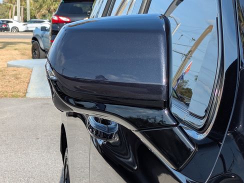 Certified 2025 Cadillac Escalade Sport Platinum w/ LPO, ONYX Package image 11