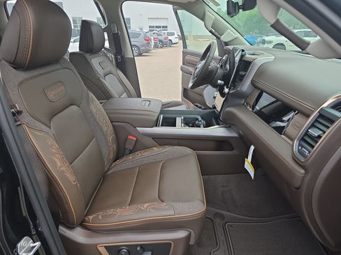 New 2026 RAM 1500 Limited AWD/4WD image 10