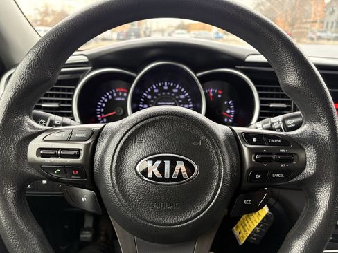 Used 2015 Kia Optima LX image 28