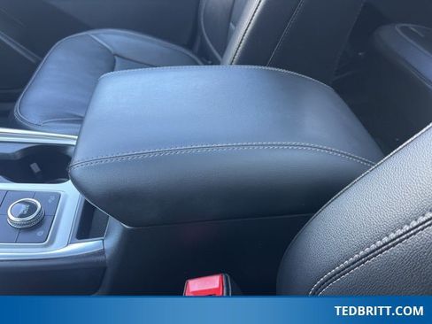 Certified 2022 Ford Explorer Limited w/ Equipment Group 301A image 39