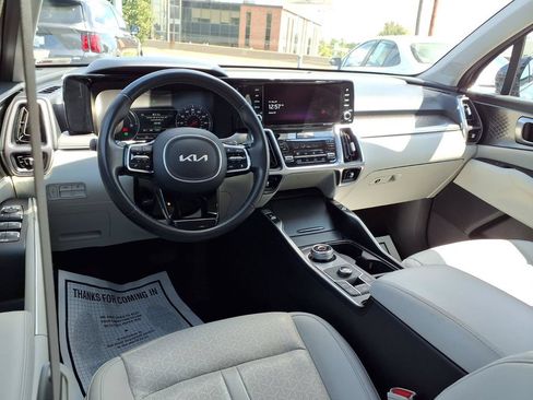 Used 2023 Kia Sorento EX AWD/4WD image 5