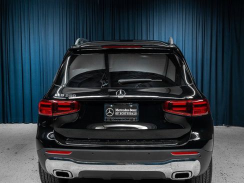 Certified 2025 Mercedes-Benz GLB 250 image 6
