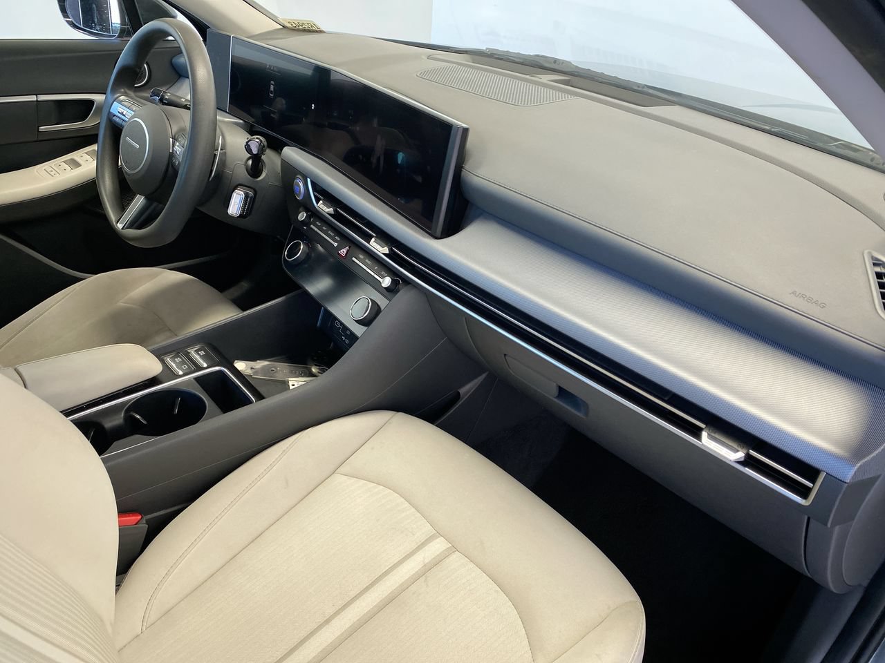 Used 2025 Hyundai Sonata SEL FWD image 29