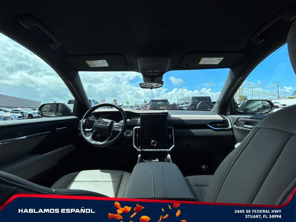Used 2026 GMC Acadia Elevation w/ Elevation Premium Package FWD image 15
