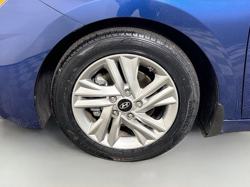 Used 2020 Hyundai Elantra SEL image 37