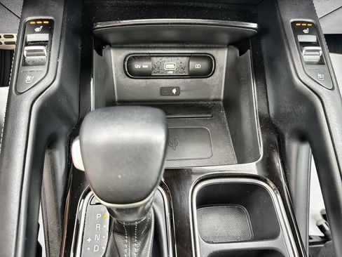Used 2020 Kia Telluride SX w/ Towing Package AWD/4WD image 17