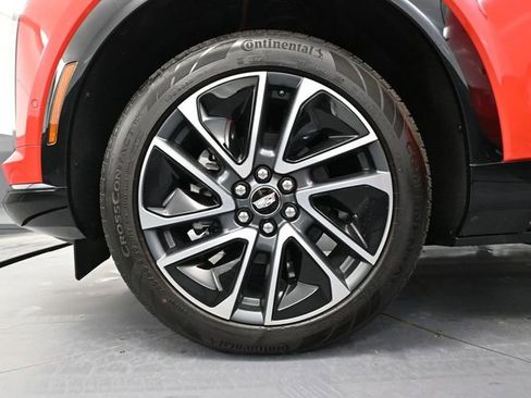 Used 2026 Cadillac Optiq Sport 1 w/ LPO, Floor Liner Package image 17