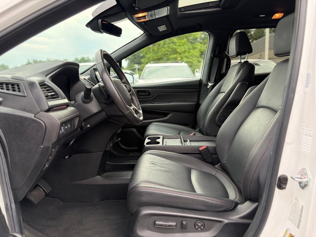 Used 2025 Honda Odyssey Sport-L image 28