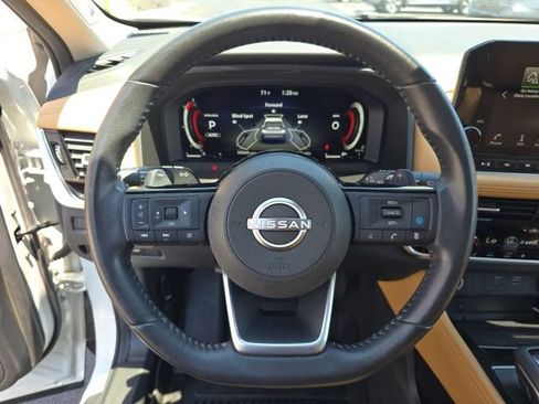 Used 2023 Nissan Rogue Platinum w/ Platinum Premium Package AWD/4WD image 18