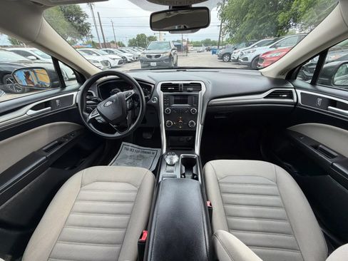 Used 2019 Ford Fusion S FWD image 11