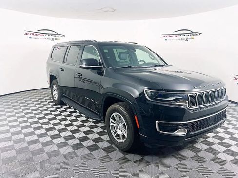 Used 2024 Jeep Wagoneer L 4WD image 1